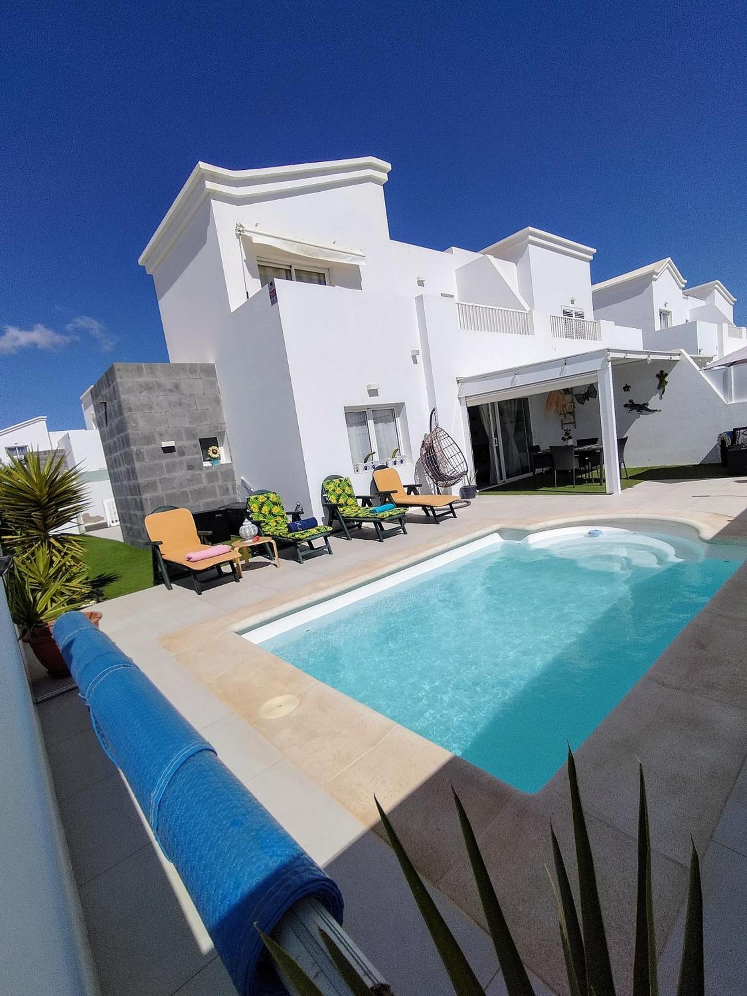 Lovely Villa Agua & Fuego,Heated Pool Плая Бланка Екстериор снимка